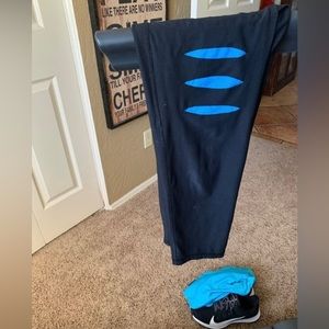 Vogo Athletica Black Capri Workout Pants